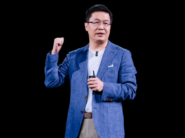 卢伟冰
