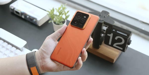 真我GT7 Pro在印度发布 续航略有调整 起售价超5000元