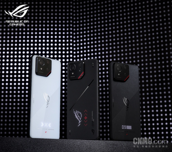 「ROG 9 Pro」近300万分！ROG 9 Pro登顶安兔兔11月旗舰手机性能榜