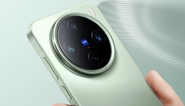 「vivo」vivo申请注册“vPhone”商标 此前OPPO也这么干了