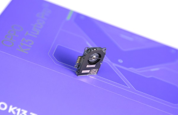 「OPPO K13 Turbo Pro」OPPO K13 Turbo Pro：搭载主动散热风扇 最强散热参上